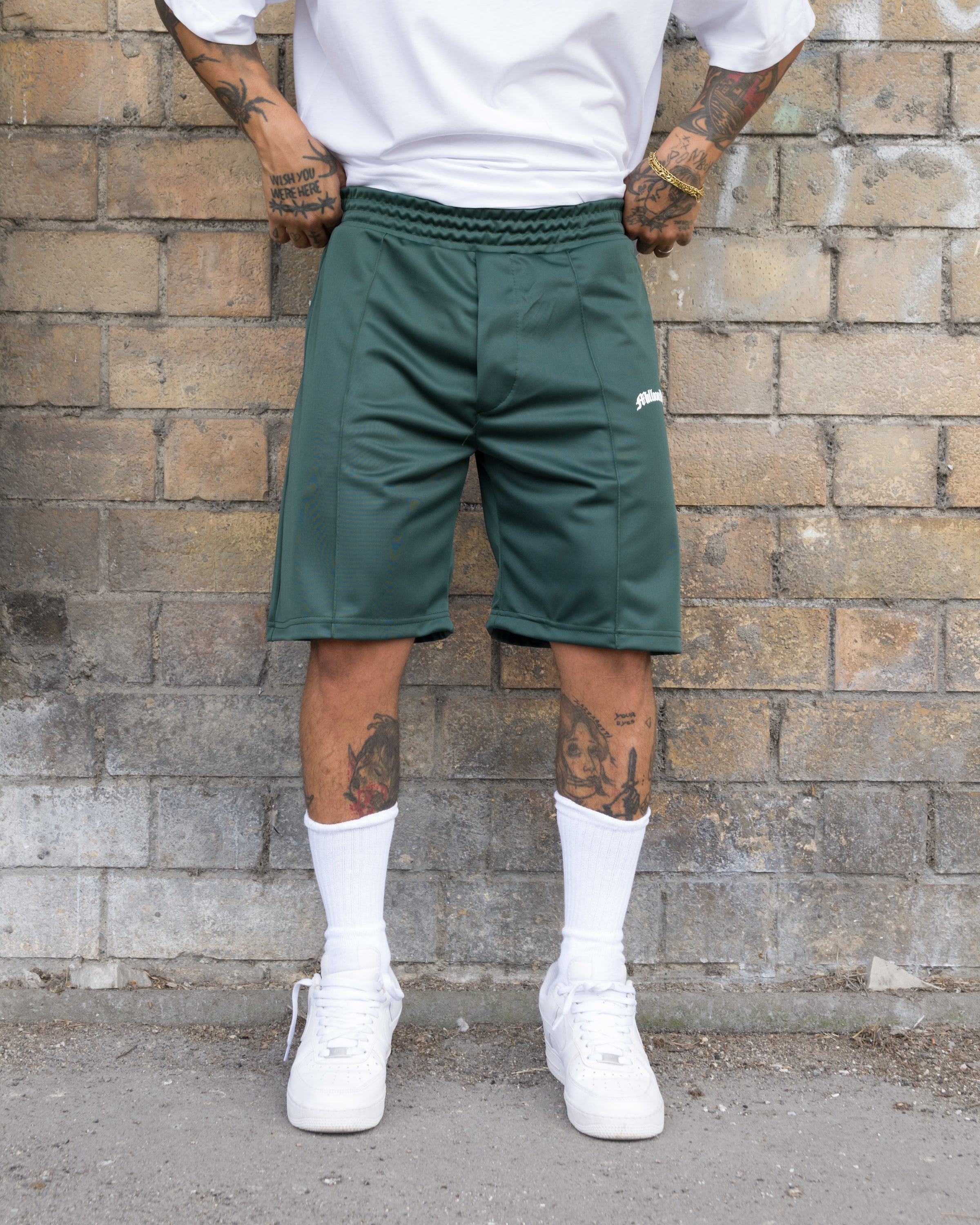 Sin Permiso Green Shorts
