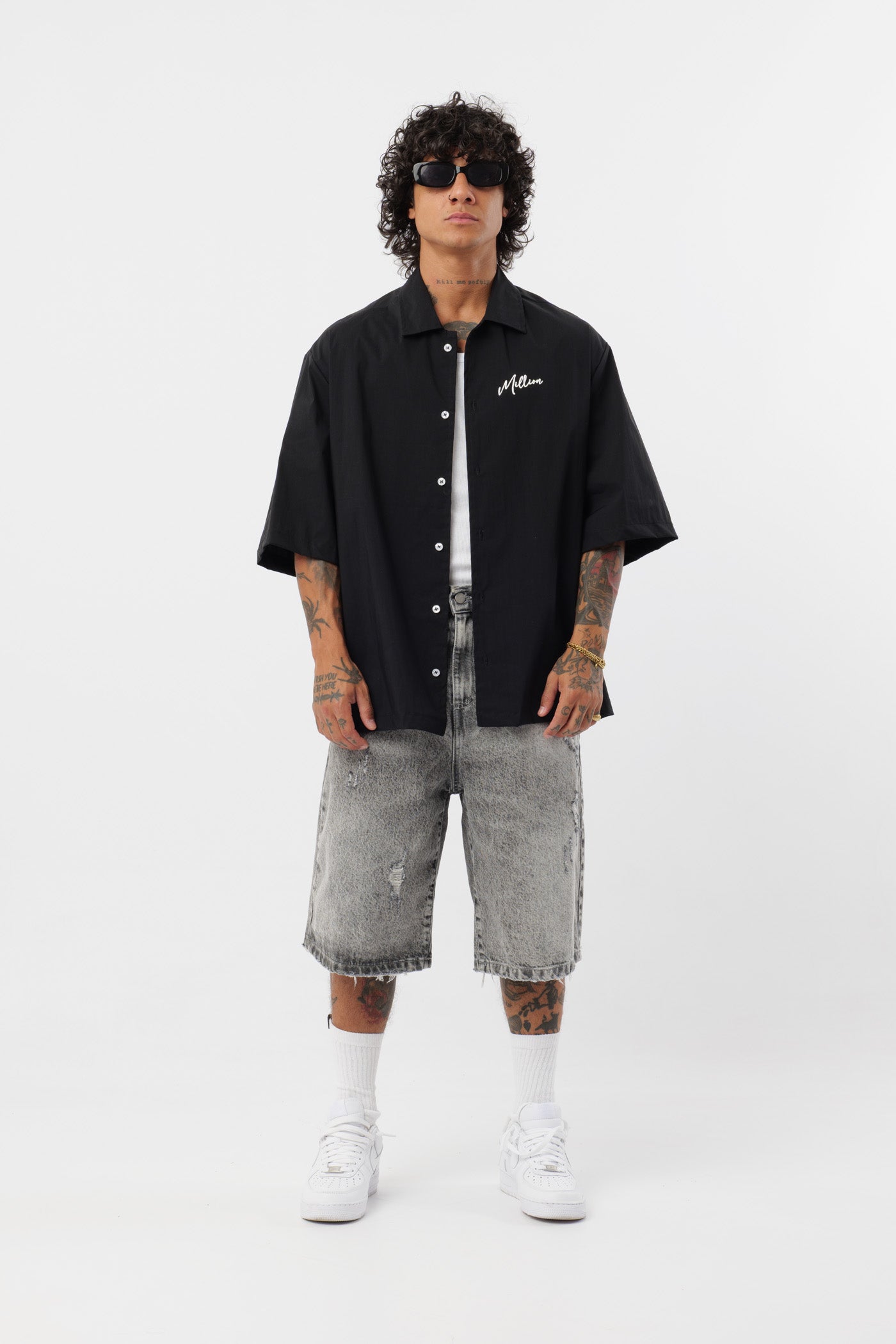Statement Black
