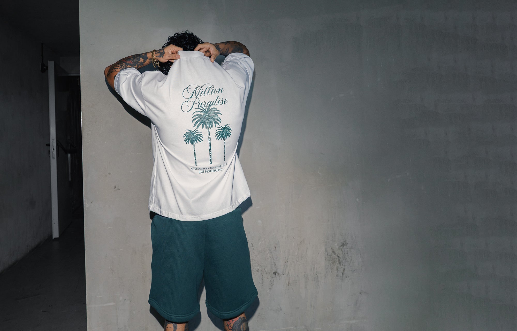 T-Shirt + Short a 30€ – L’unico completo estivo che conta