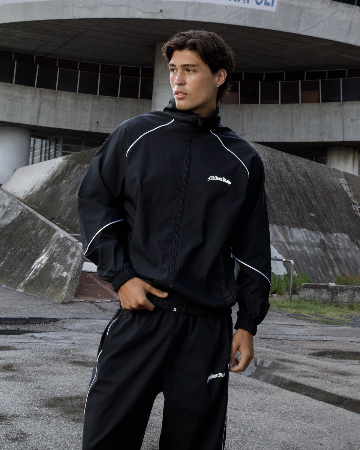 Black Rival Track
