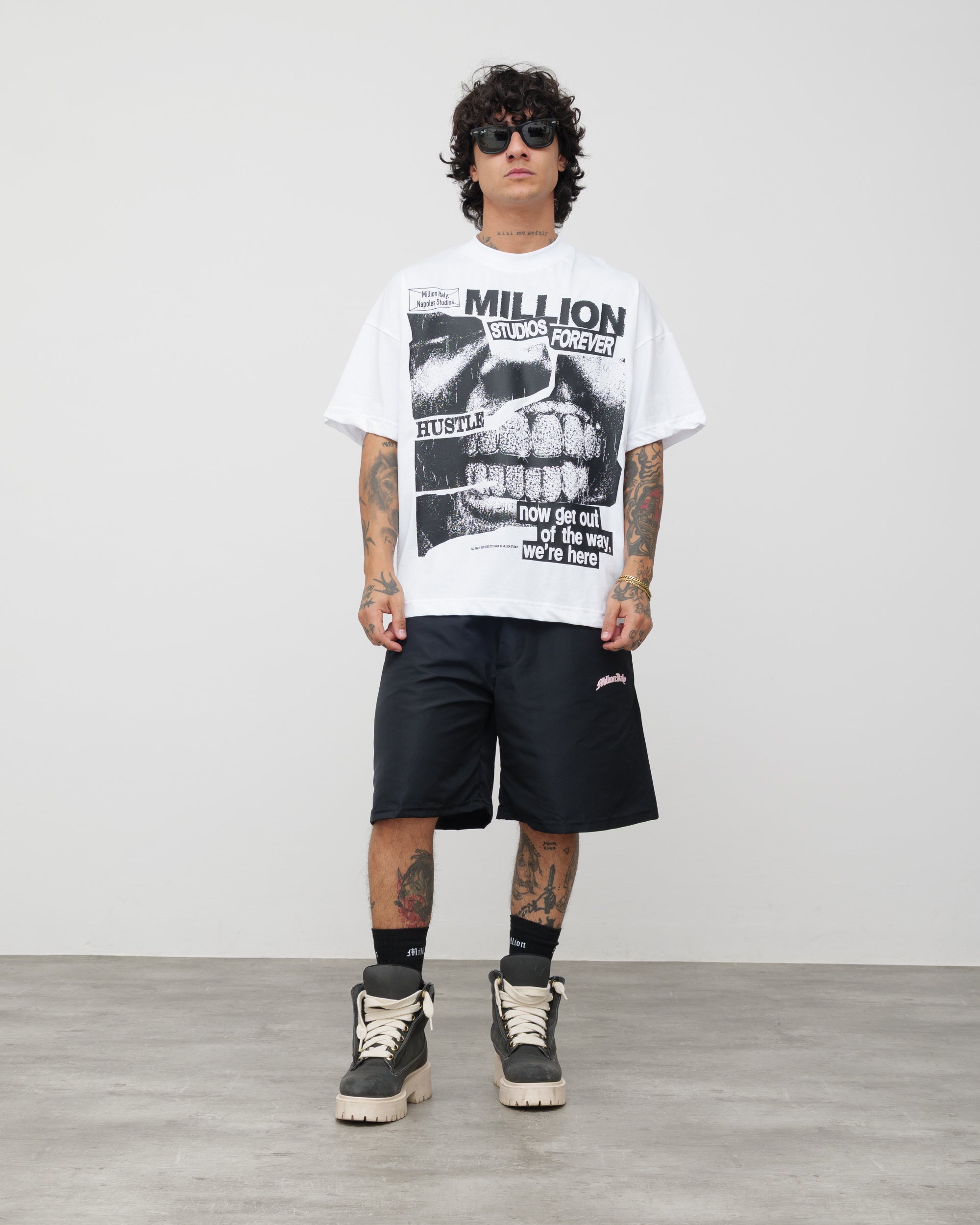 Shorts Tech Nero - Logo Rosa