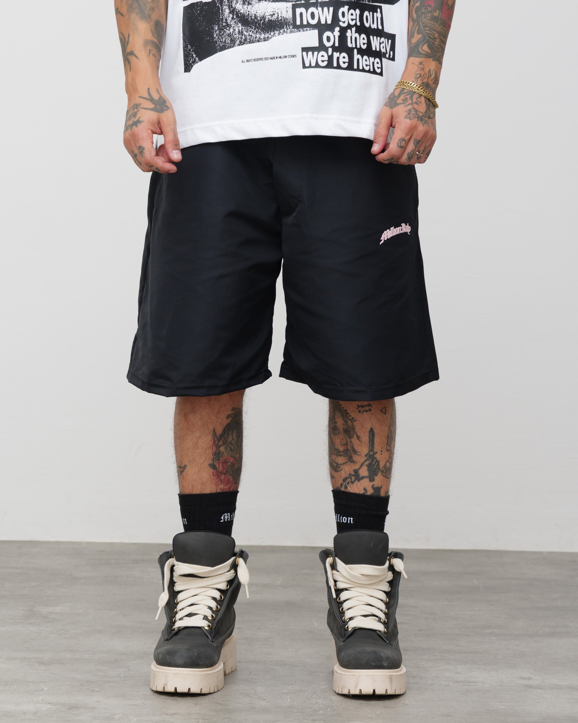 Shorts Tech Nero - Logo Rosa