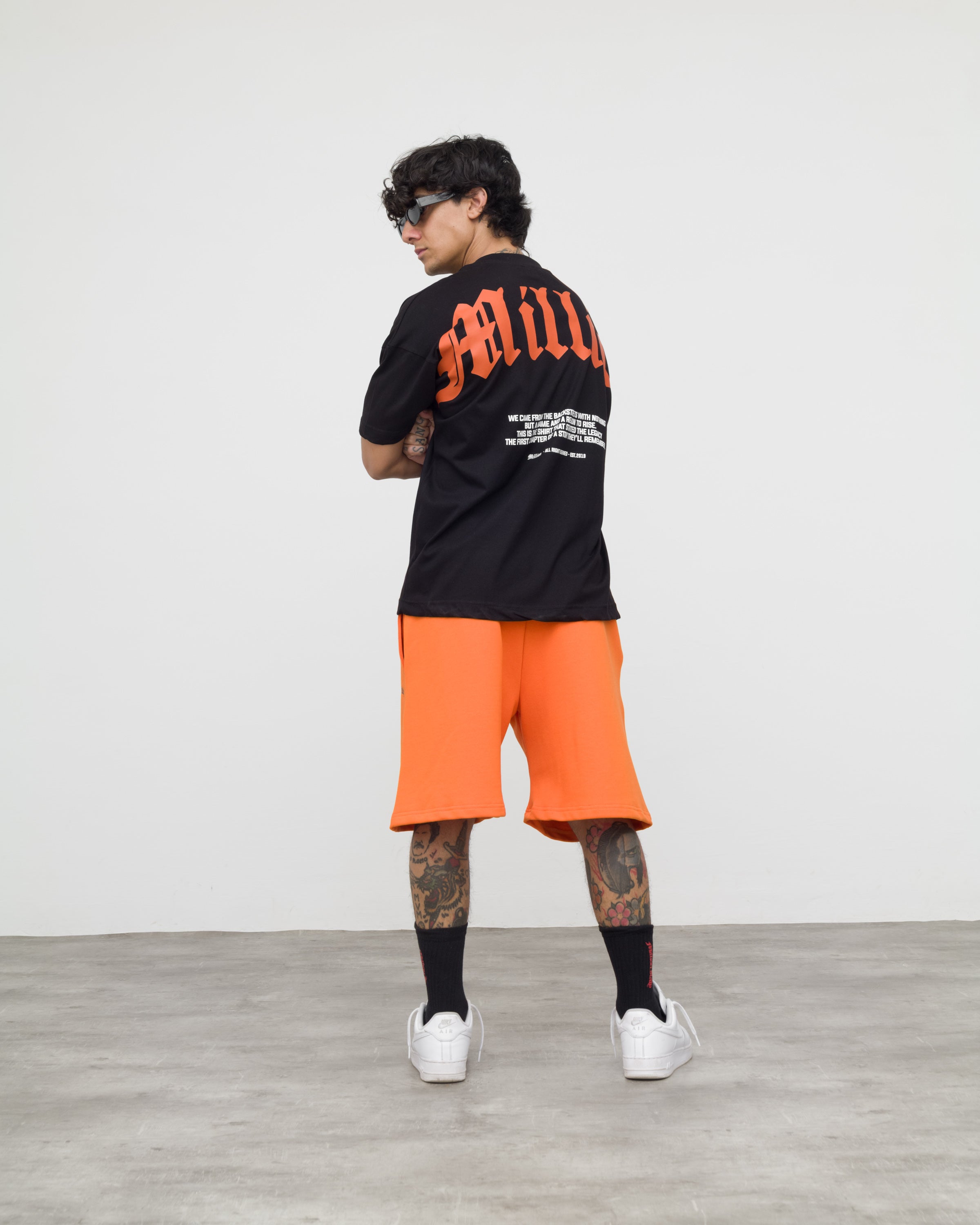 T-Shirt Nera Origin Arancio