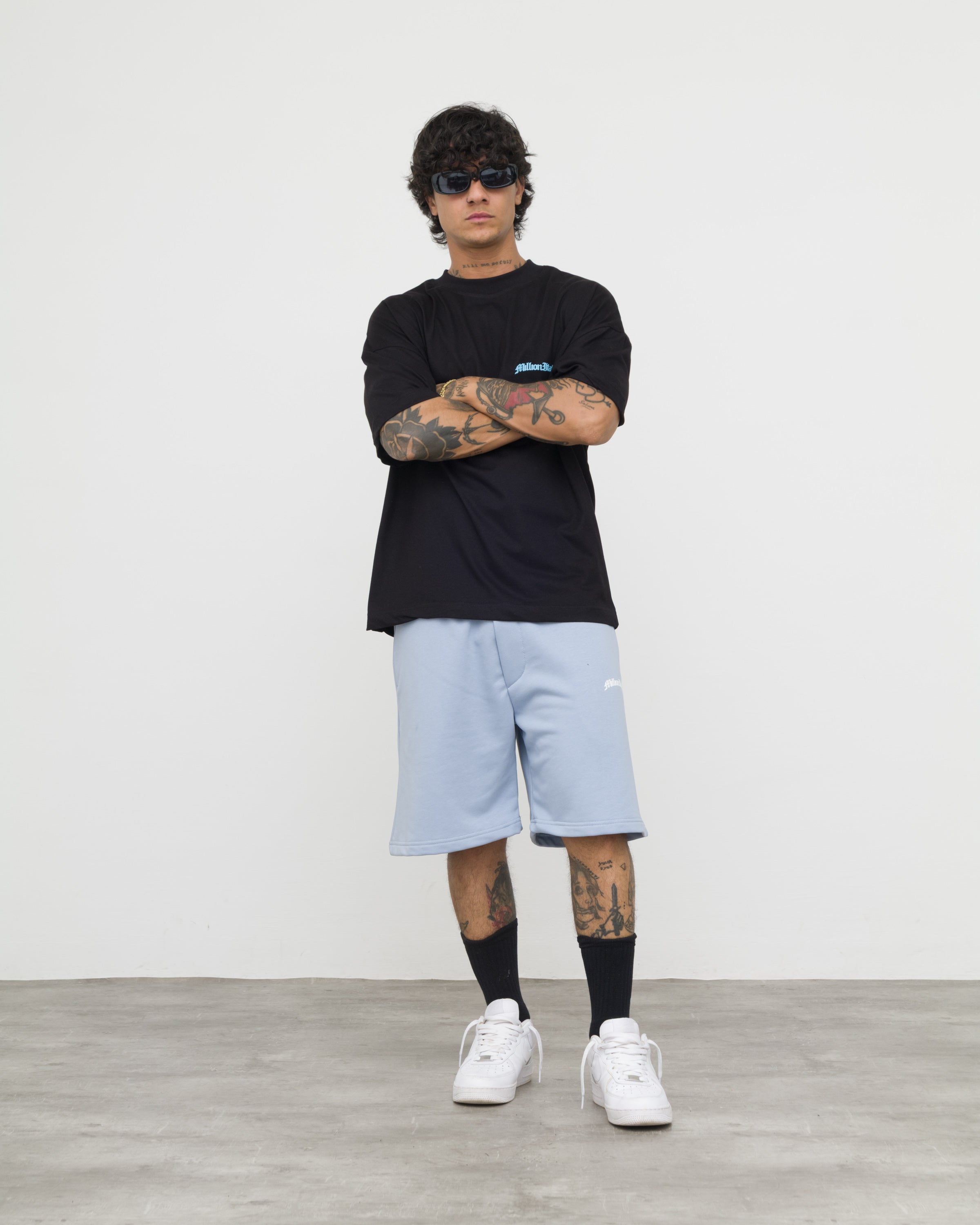 T-Shirt Nera Origin Azzurra