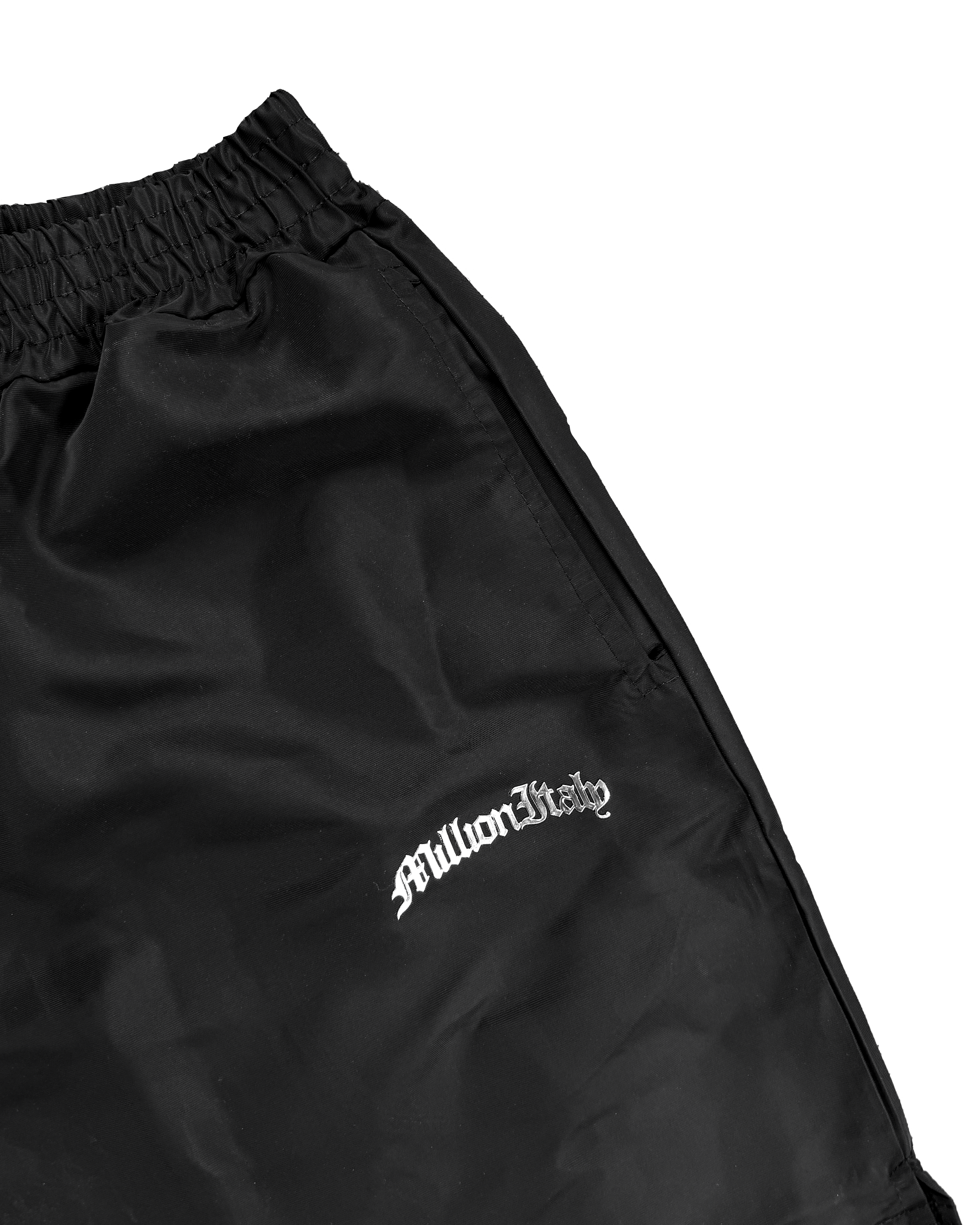 Completo Million x G-Fam