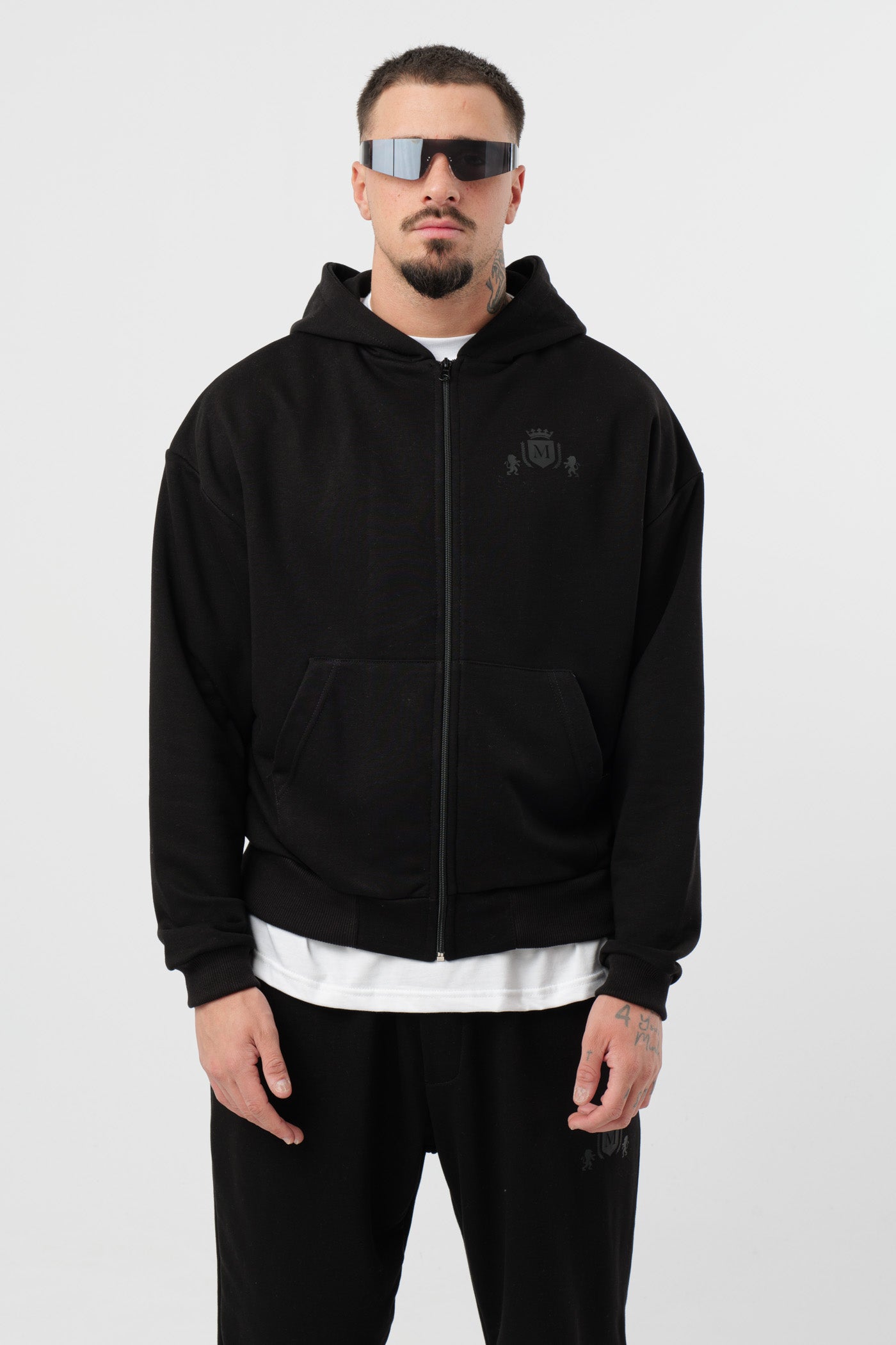 Hoodie Zip Nera con Logo Nero