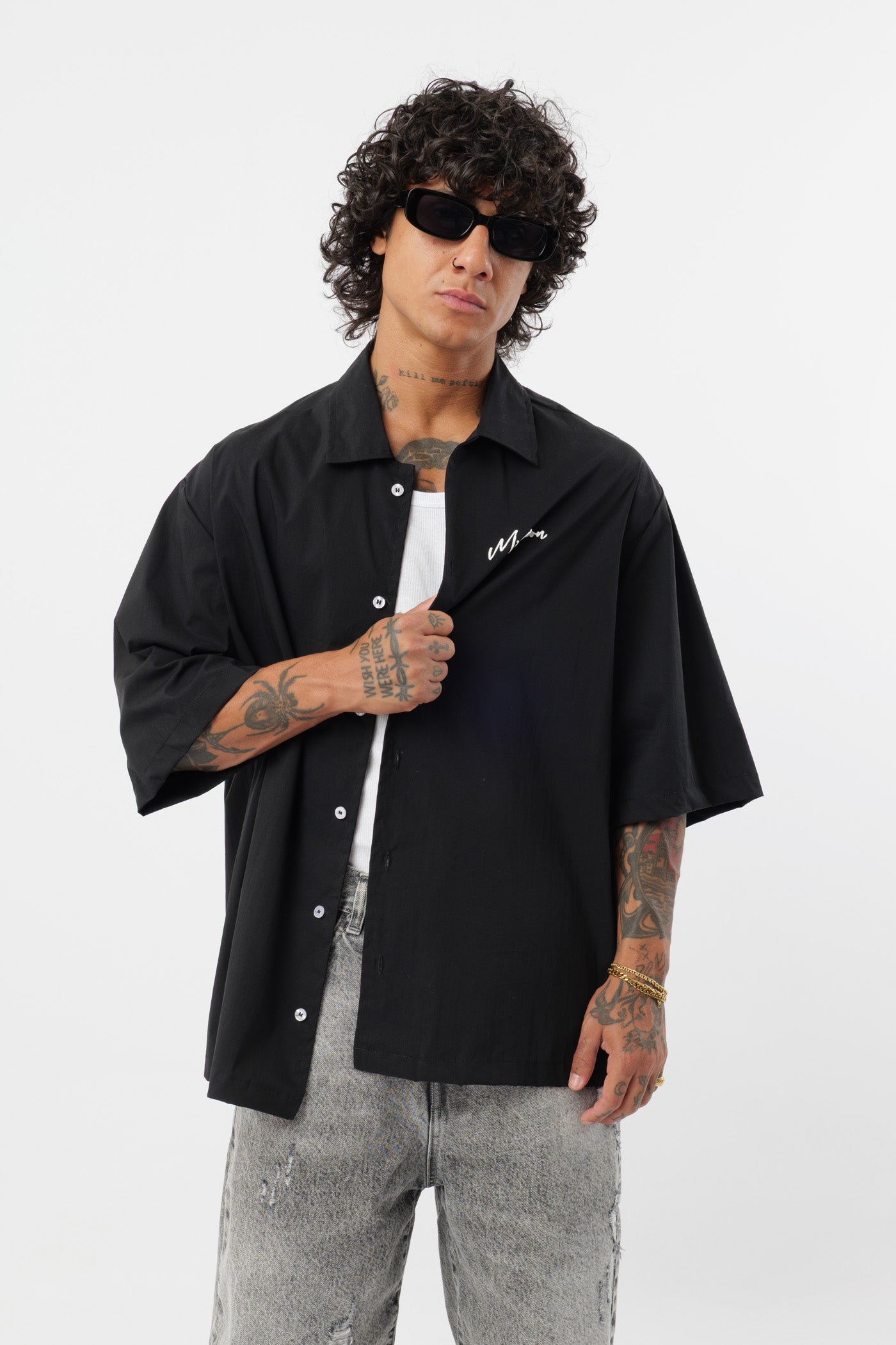 Statement Black